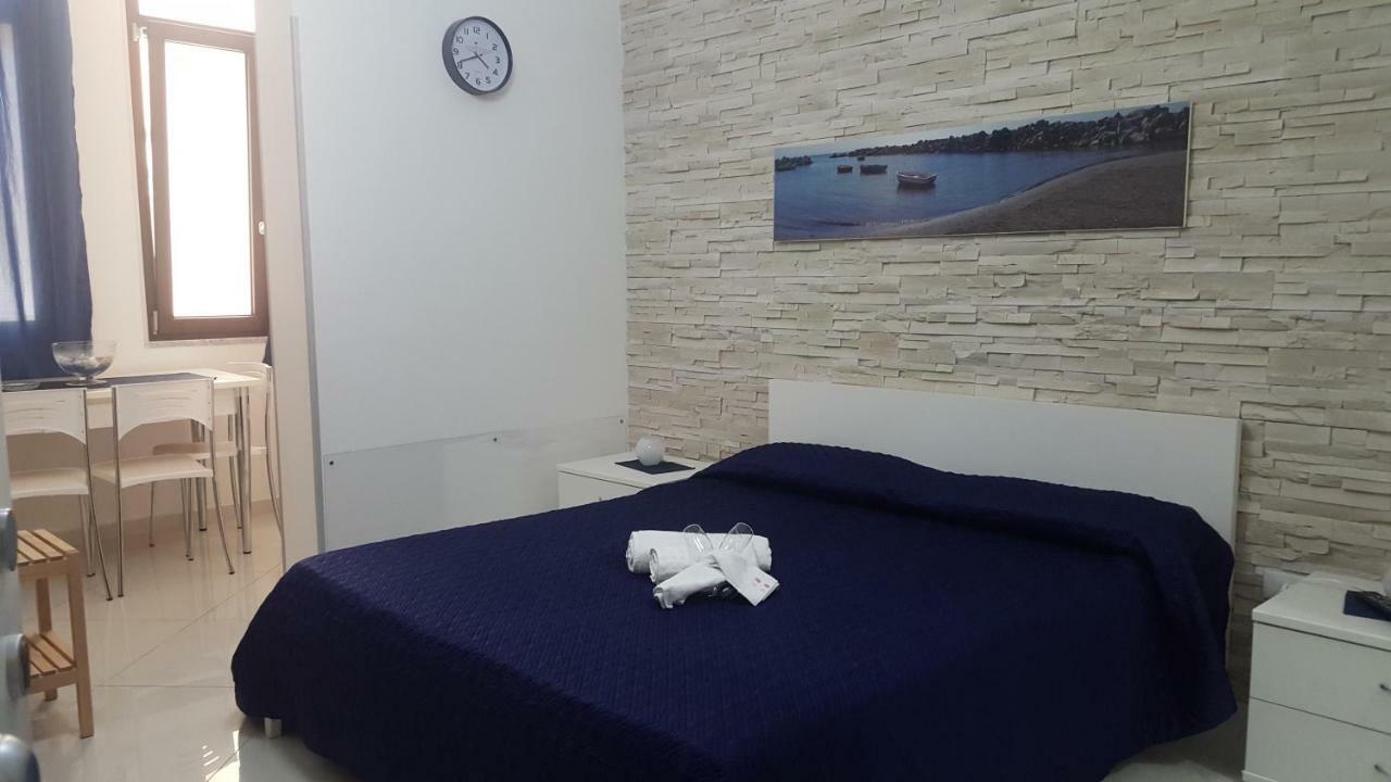 Al Porticciolo Bed & Breakfast Салерно Екстериор снимка