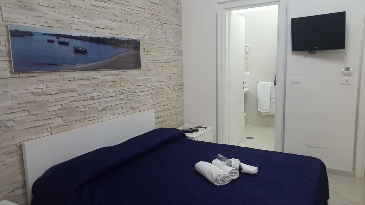 Al Porticciolo Bed & Breakfast Салерно Екстериор снимка