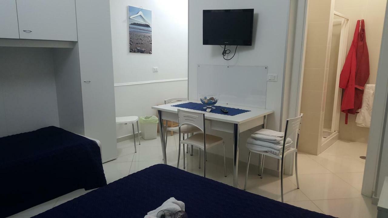 Al Porticciolo Bed & Breakfast Салерно Екстериор снимка