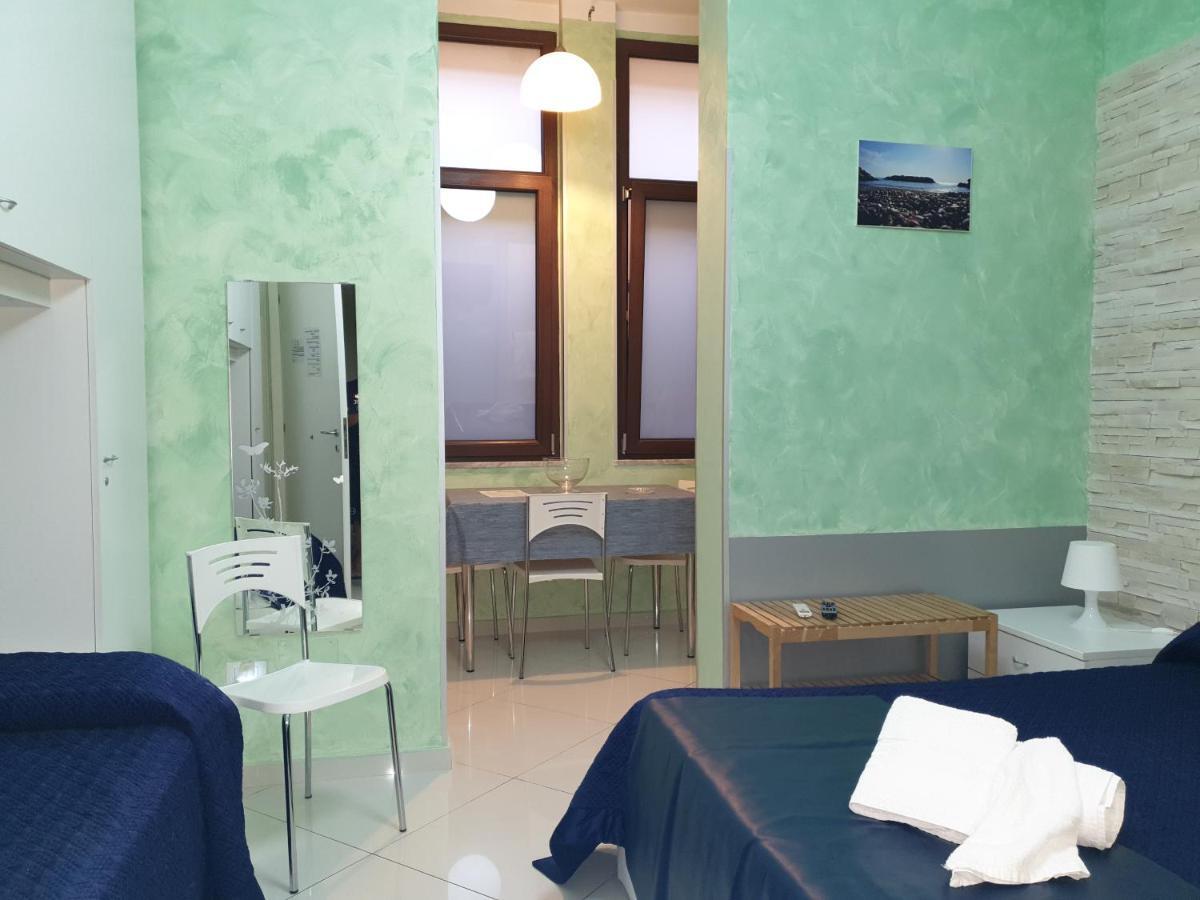 Al Porticciolo Bed & Breakfast Салерно Екстериор снимка