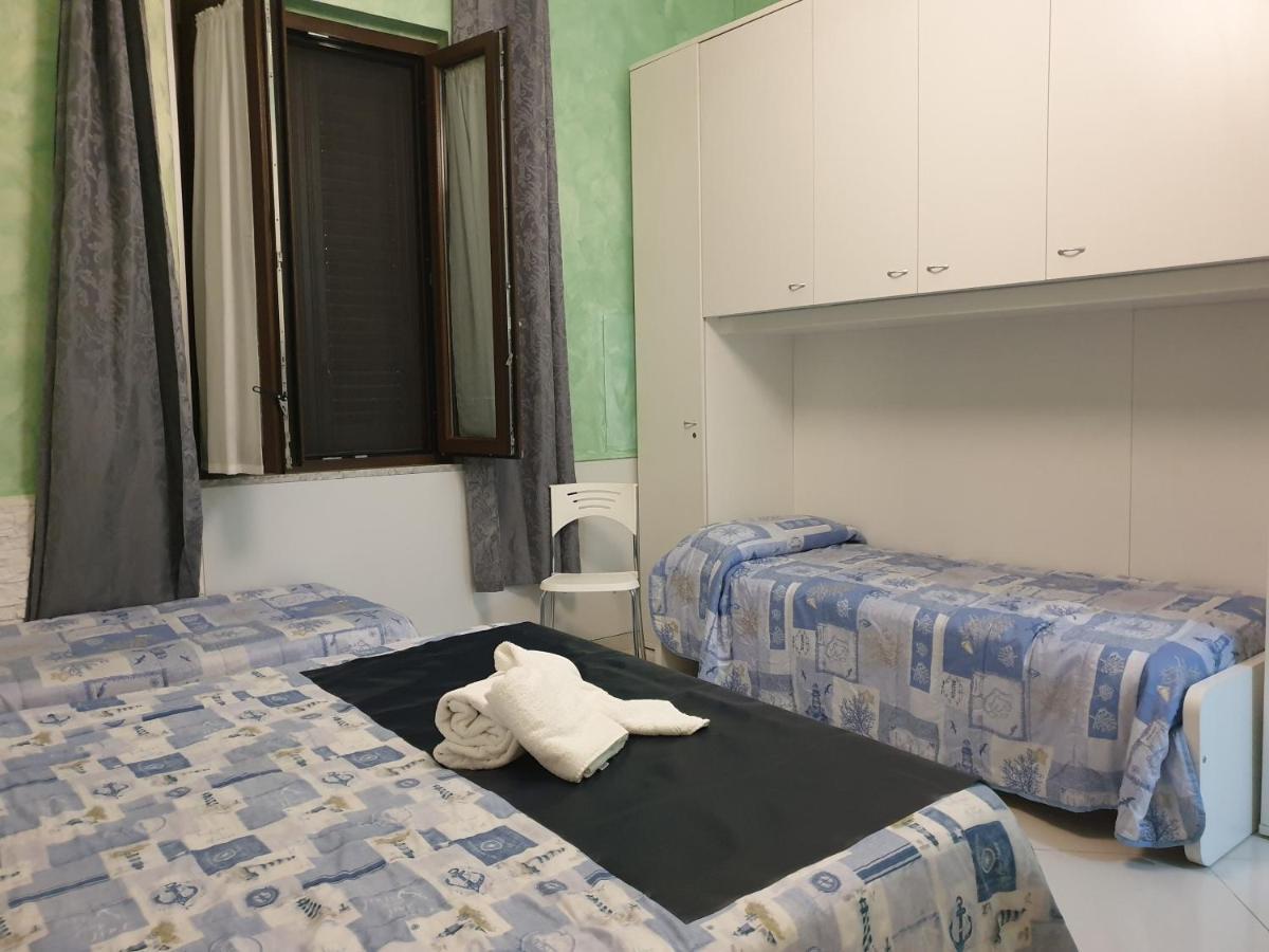 Al Porticciolo Bed & Breakfast Салерно Екстериор снимка