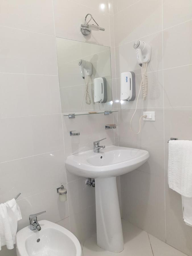 Al Porticciolo Bed & Breakfast Салерно Екстериор снимка